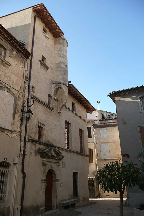 Ancien hôtel de ville d'Aramon (XIIIe-XVIIe siècle)