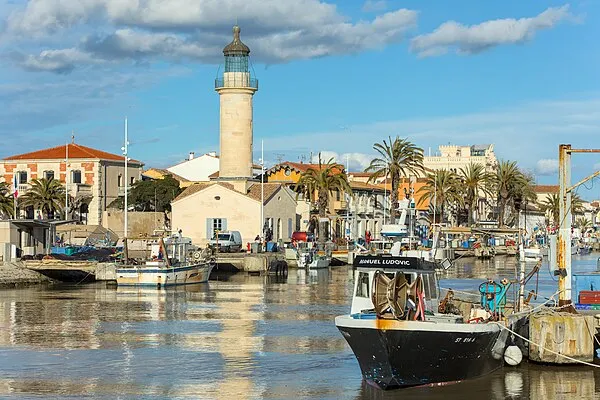 Le port du Grau-du-Roi et son phare
